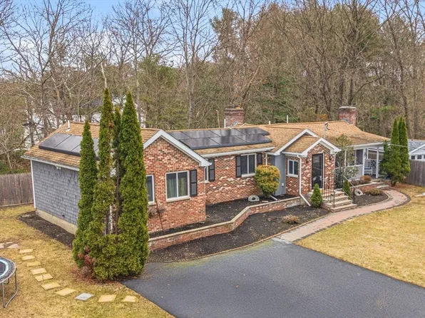 30 Glendale Ave, Uxbridge, MA 01569