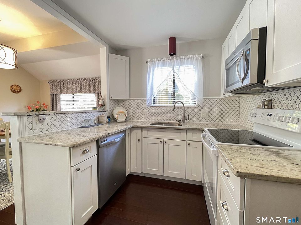 1st image of 551 Heritage Village #B
