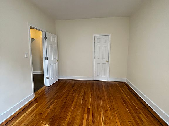 4th image of 3747 61st St APT 2F