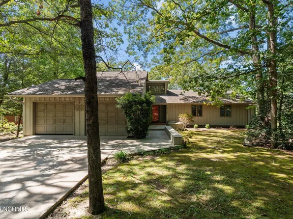 800 Loblolly Drive, Vass, NC 28394