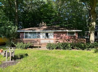 1095 Elm St, Pt Austin, MI 48467