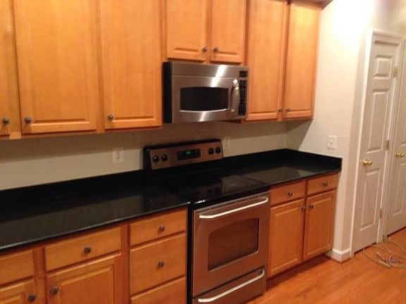 3rd image of 13641 Venturi Ln