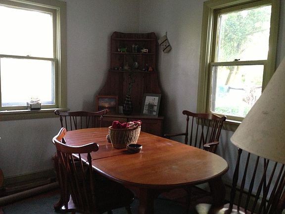 2nd image of 1446 Village Ln