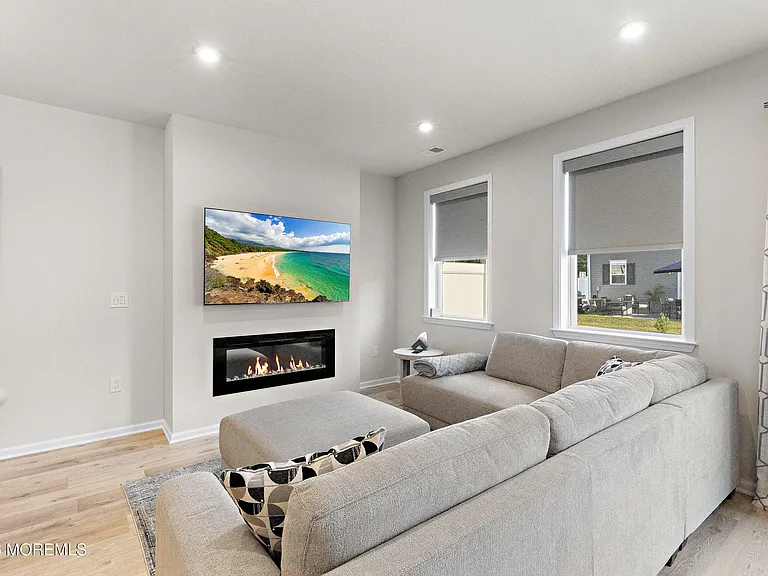 15 Laird Way — Photo 10