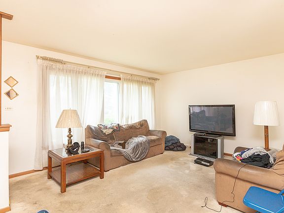 4th image of 5033 Michigan Ave