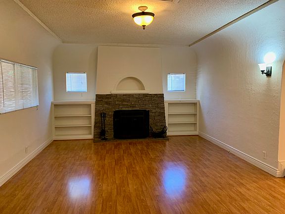 5th image of 704 E Cedar Ave