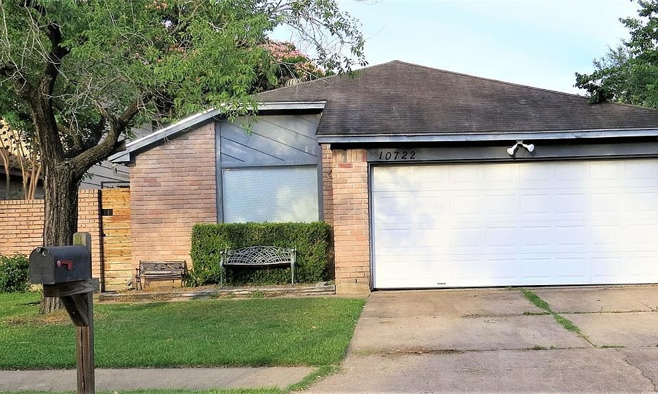 1st image of 10722 Buffalo Bend Dr