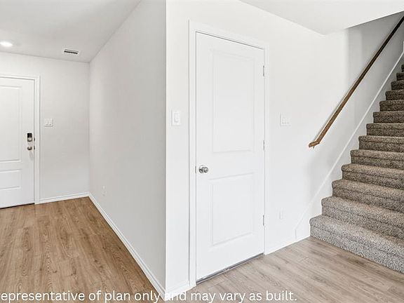 2nd image of 584 Saint Charles Pl