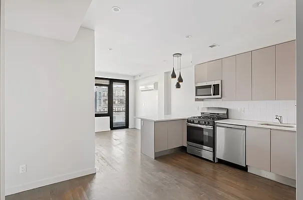 Rented by Living New York | media 7