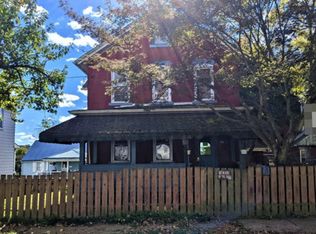 208 Floral Ave, Leechburg, PA 15656