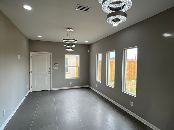 3rd image of 5913 Puffin St #3