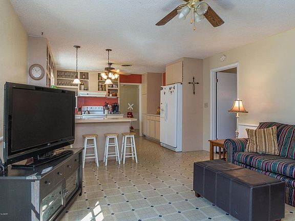 Living Toward Kitchen
