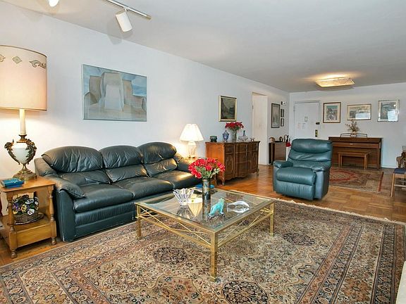 4th image of 3530 Henry Hudson Pkwy APT 10G