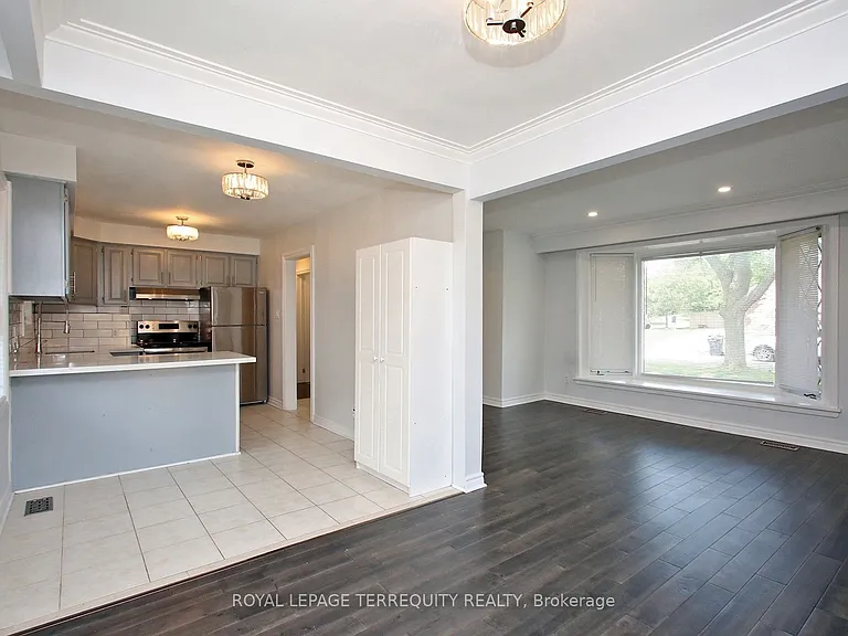 1 Barnes Cres — Photo 9