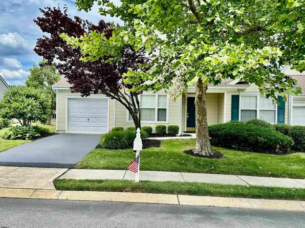 669 Chancery Ln #669, Absecon, NJ 08205