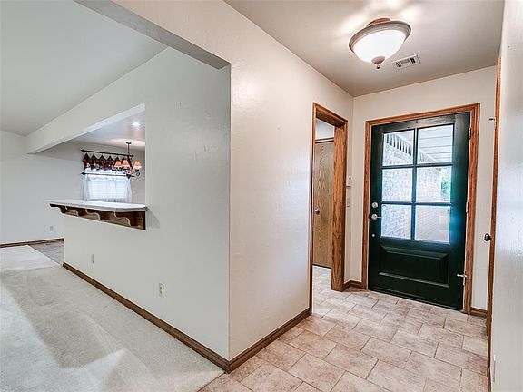 3rd image of 7204 Walnut Creek Dr