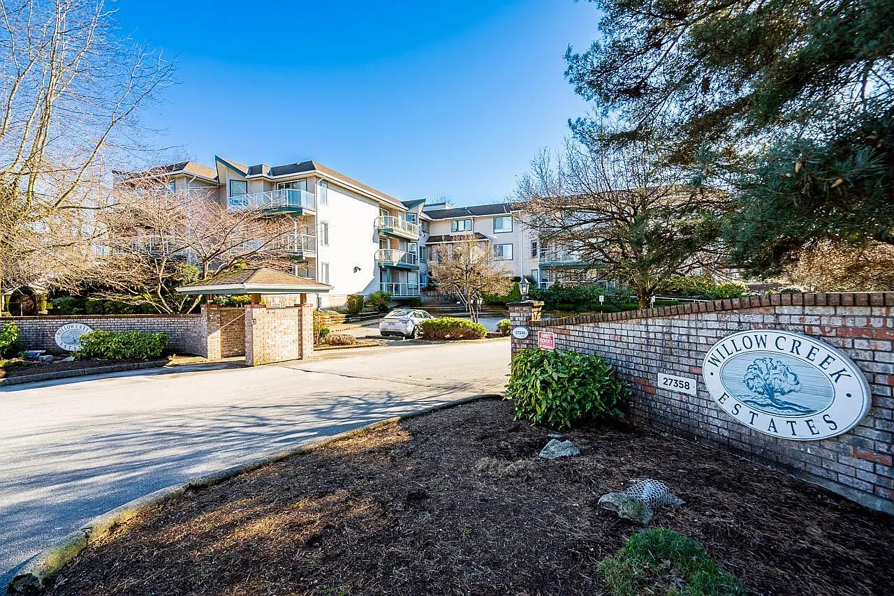 27358 32nd Ave #205 photo 1