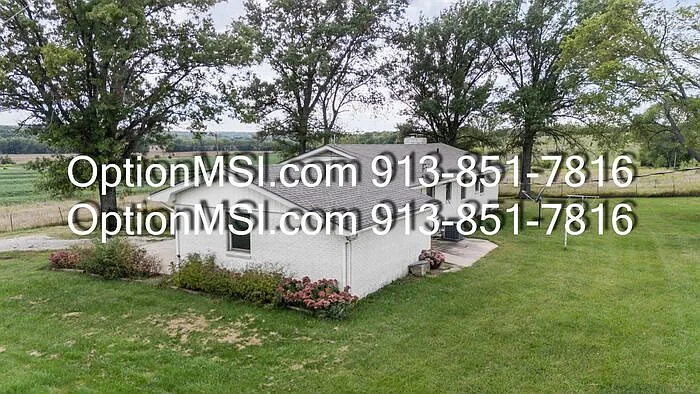 188 N 1600th Rd — Photo 39