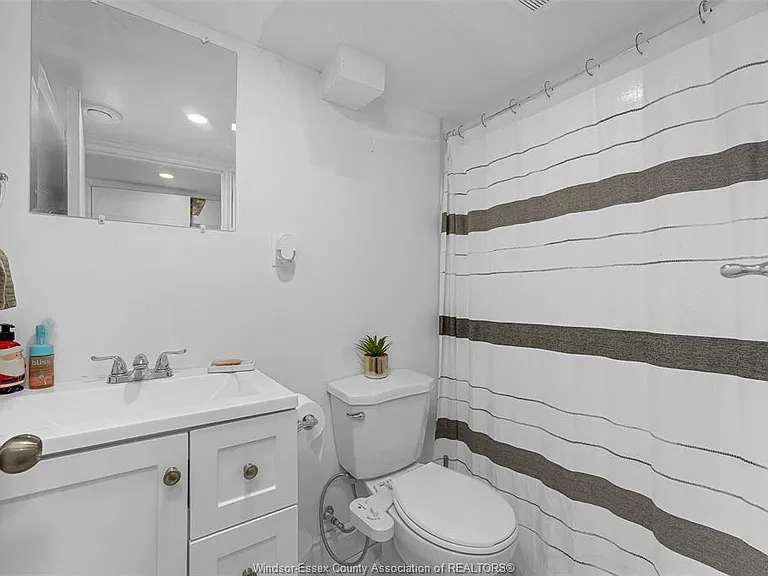 1771 Windermere Rd — Photo 28