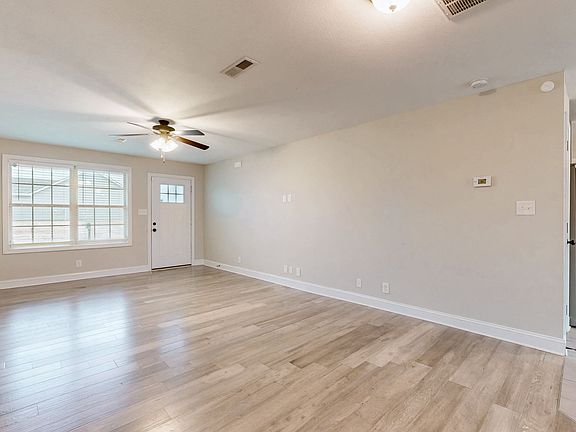 5th image of 1487 Coronado Dr