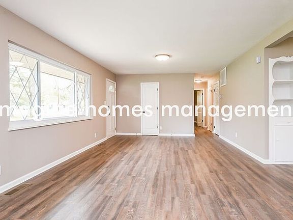 4th image of 1425 Bradford Dr