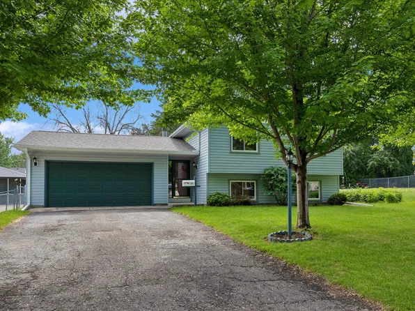 229 21st Ave S, South Saint Paul, MN 55075