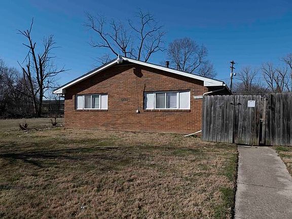 3rd image of 2735 Joyce Ave #A