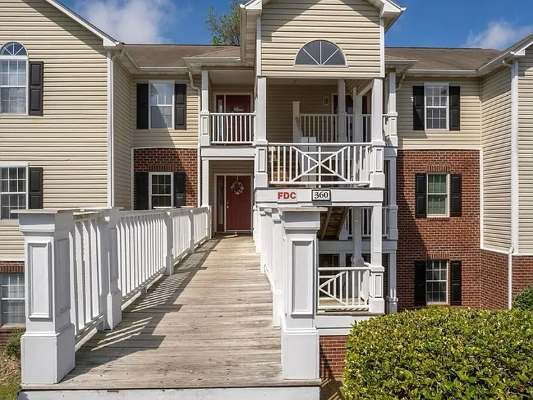360 Bubble Creek Ct #12 — Photo 2