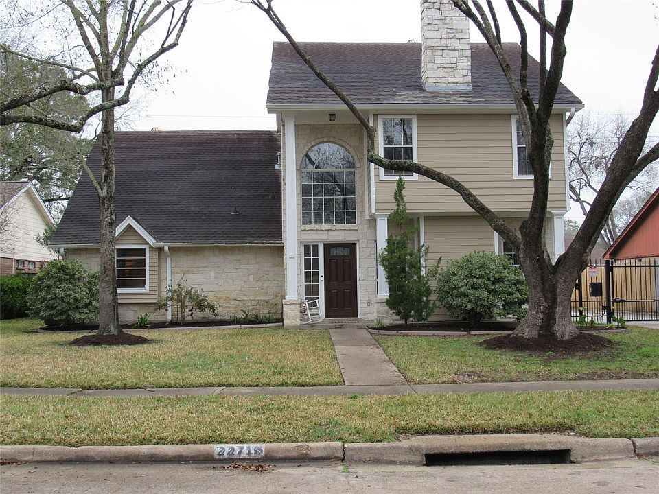 1st image of 22718 Goldstone Dr