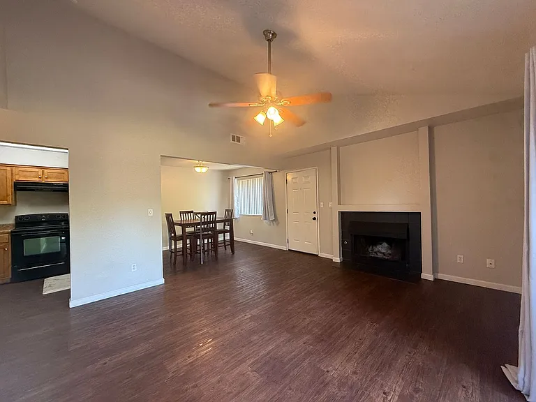 1190 S Winery Ave #234 — Photo 17