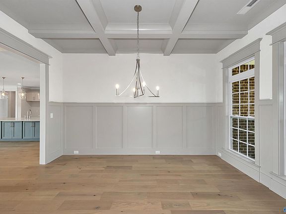 4th image of 111 Montcliff Dr