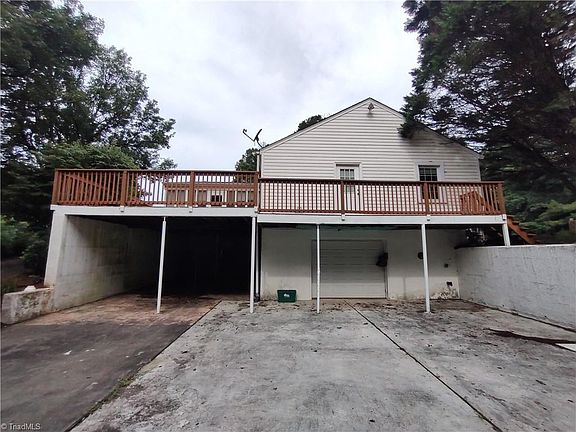 5th image of 1125 Jonestown Rd