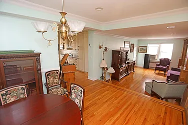 Sold by Maxwell Kates Inc.