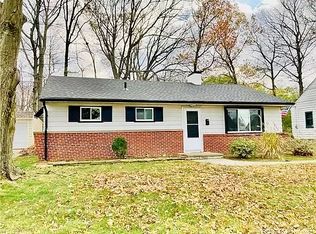 4297 Metropolitan Dr, Cleveland, OH 44135