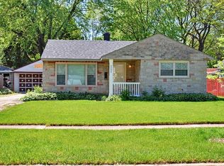 2205 Saint James St, Rolling Meadows, IL 60008