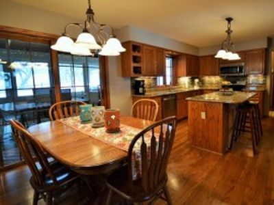 850 Calico Ct, Waukesha, WI, 53186