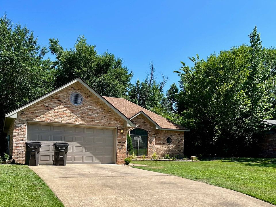 1322 SE Quincy St, Idabel, OK 74745 | MLS #11187940 | Zillow