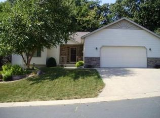 1348 Terry Dr, Saint Charles, MN 55972