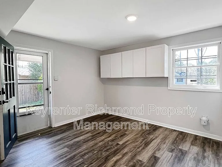 2704 Susten Ct — Photo 12