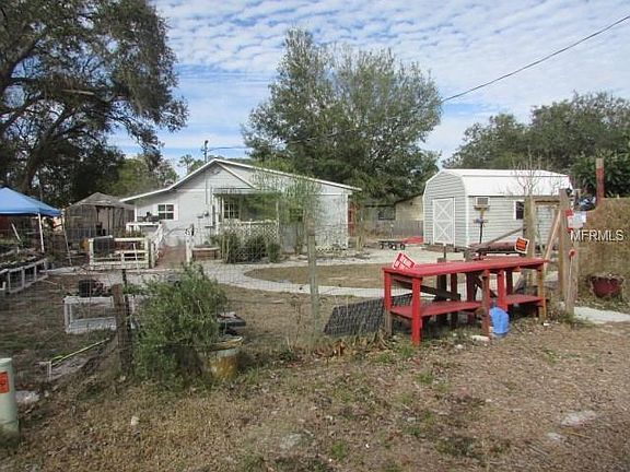 2nd image of 43415 Dixie Dr
