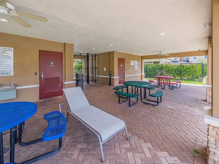 6705 Holly Heath Dr — Photo 52
