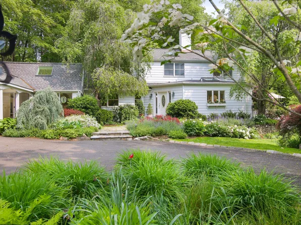27 West Lane, Pound Ridge, NY 10576