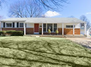 553 Holiday Ave, Hazelwood, MO 63042