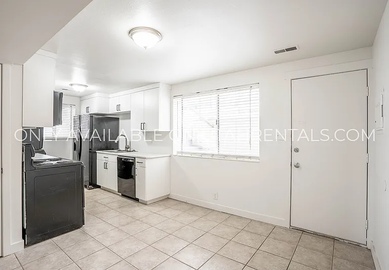 2090 S State St — Photo 4