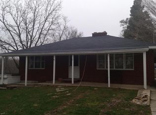 9562 Coats Grove Rd, Woodland, MI 48897