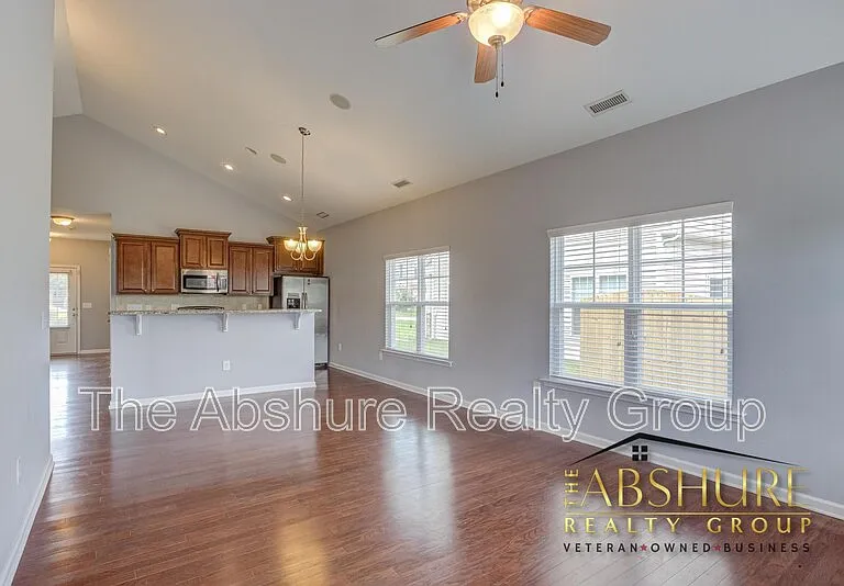 535 Smithridge Way — Photo 14