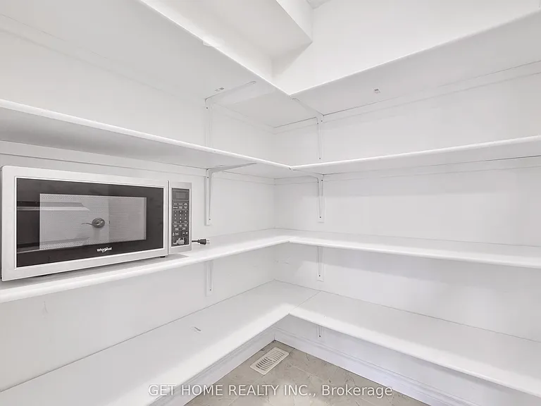 541 Starwood Dr #UPPER — Photo 10