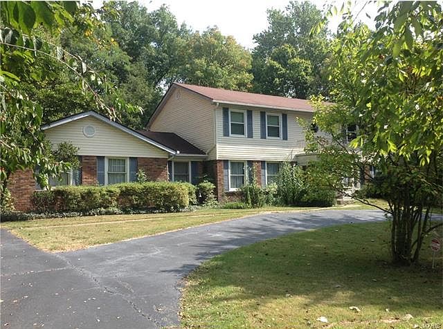 1st image of 668 Questover Ln