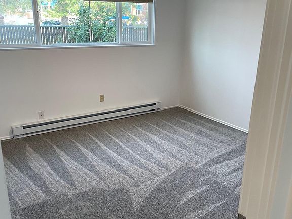 4th image of 3318 S Grand Blvd #9
