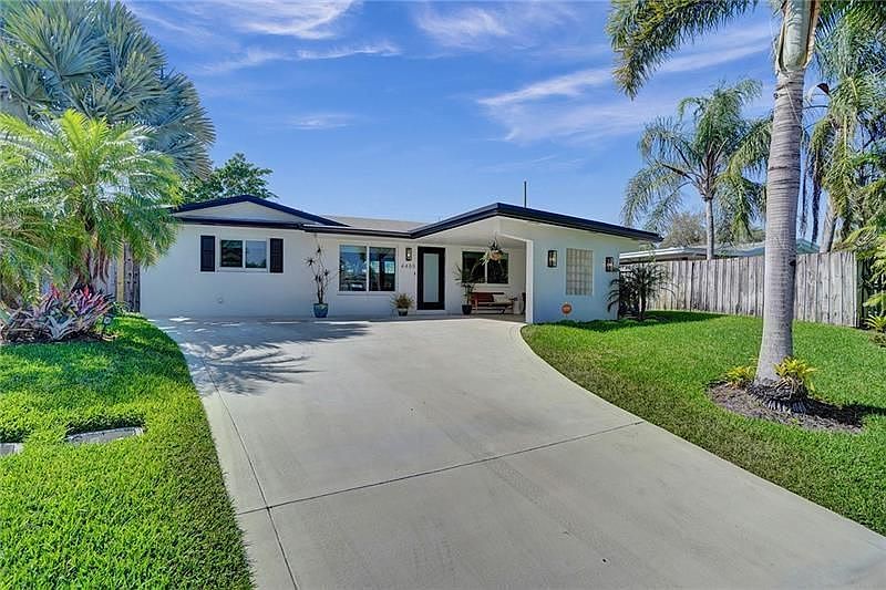 1st image of 4485 NW 16th Ave